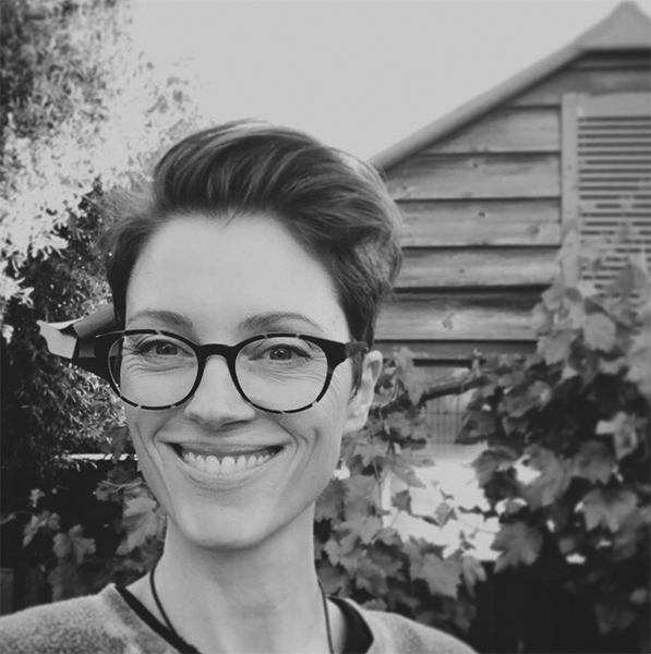 Caitlin Murrayphoto Make Art That Sells Alumni success ‘spotlight’ interview with Caitlin Murray