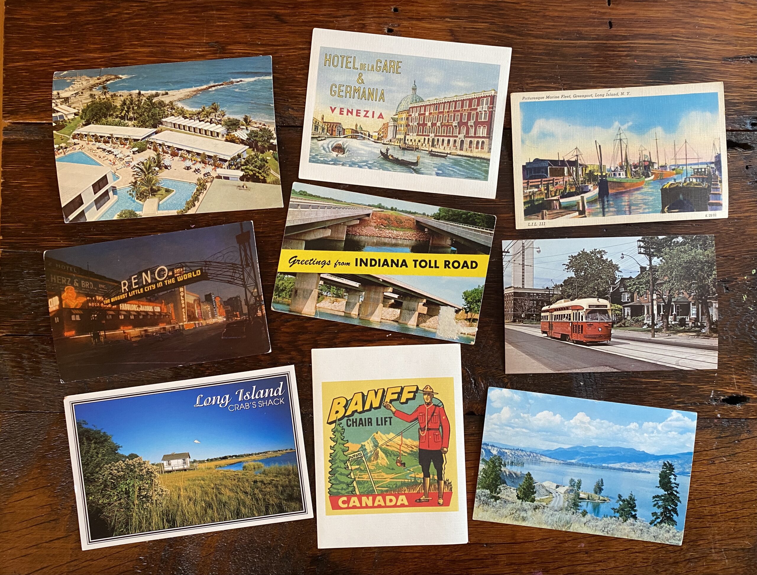 Postcards Photo
