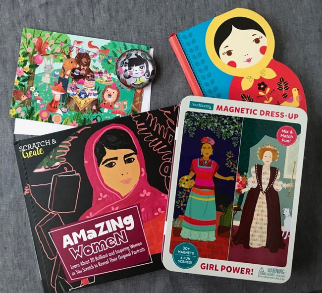 matstotebagproducts1 Make Art That Sells Share your MATS success and win a tote bag full of Lilla Rogers Studio goodies!