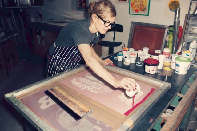 prezi.com 1 Make Art That Sells Get a FREE sneak peek into our Creating Collections for Home Décor e-course